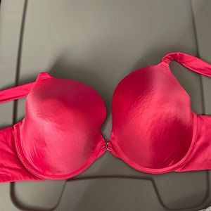 Bright pink Lilyette bra